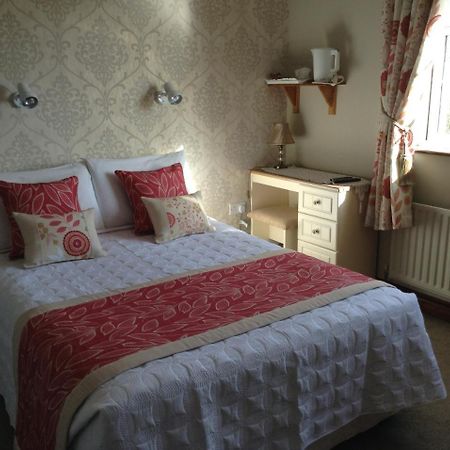 Riverwalk House B&B Oughterard Dış mekan fotoğraf