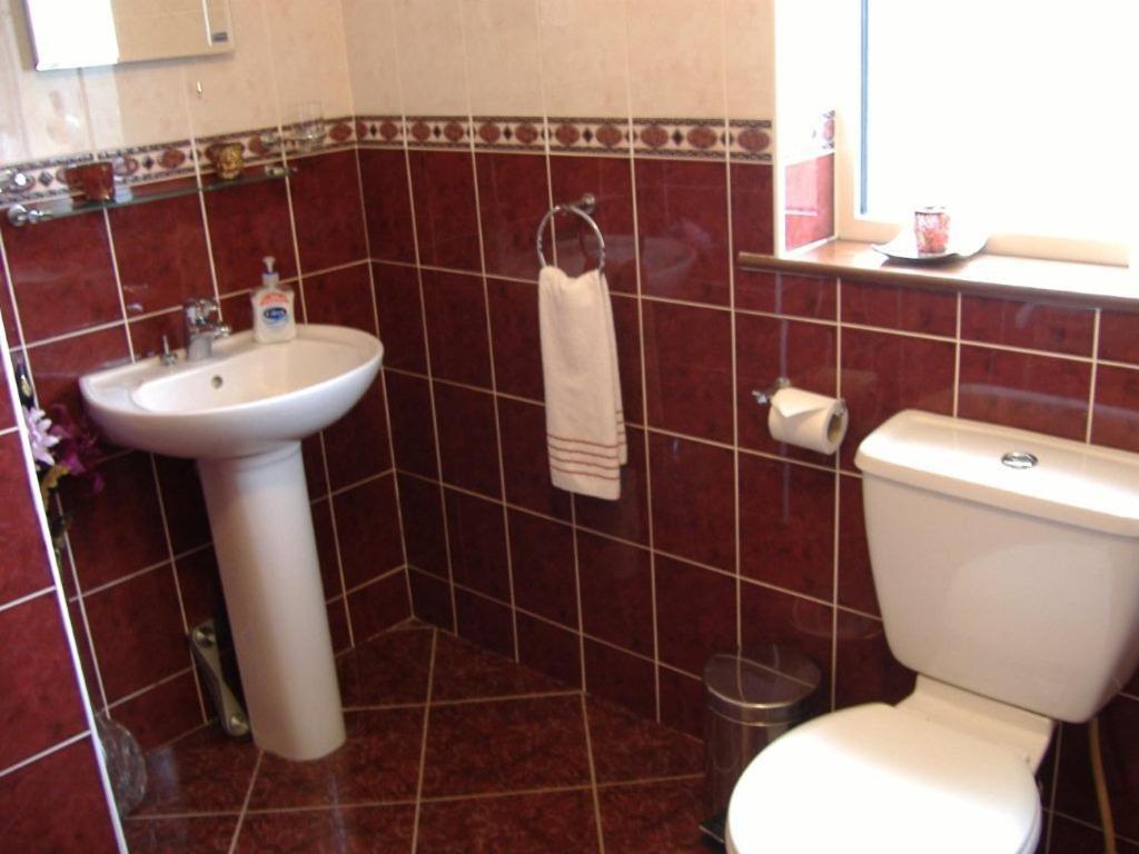Riverwalk House B&B Oughterard Oda fotoğraf