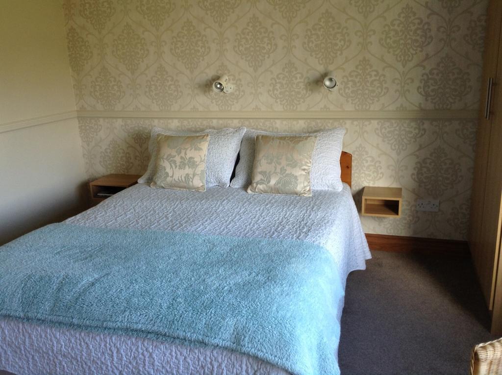 Riverwalk House B&B Oughterard Dış mekan fotoğraf