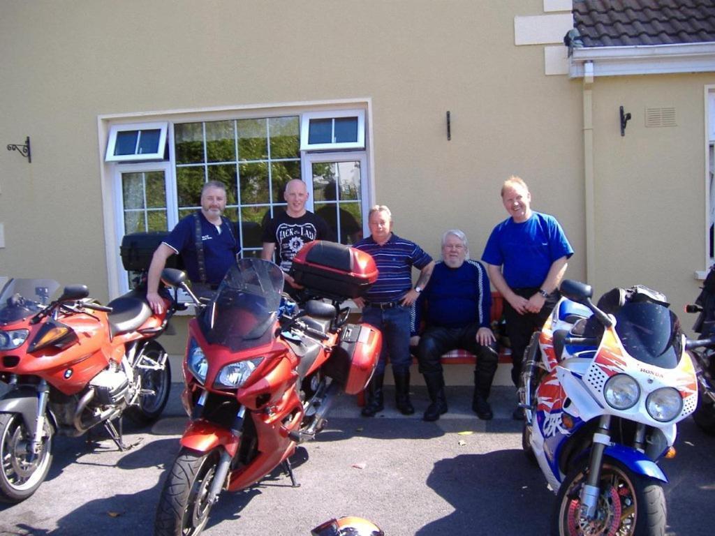 Riverwalk House B&B Oughterard Dış mekan fotoğraf