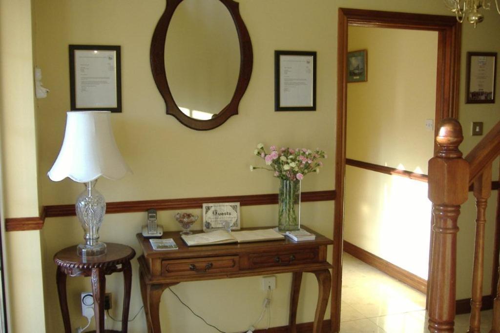 Riverwalk House B&B Oughterard Dış mekan fotoğraf