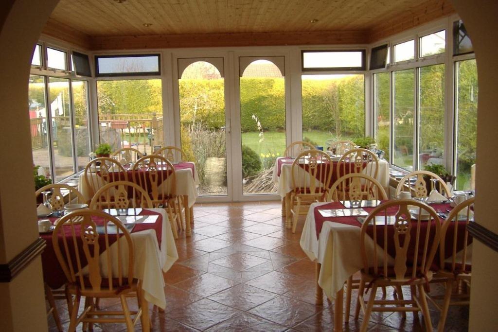 Riverwalk House B&B Oughterard Dış mekan fotoğraf