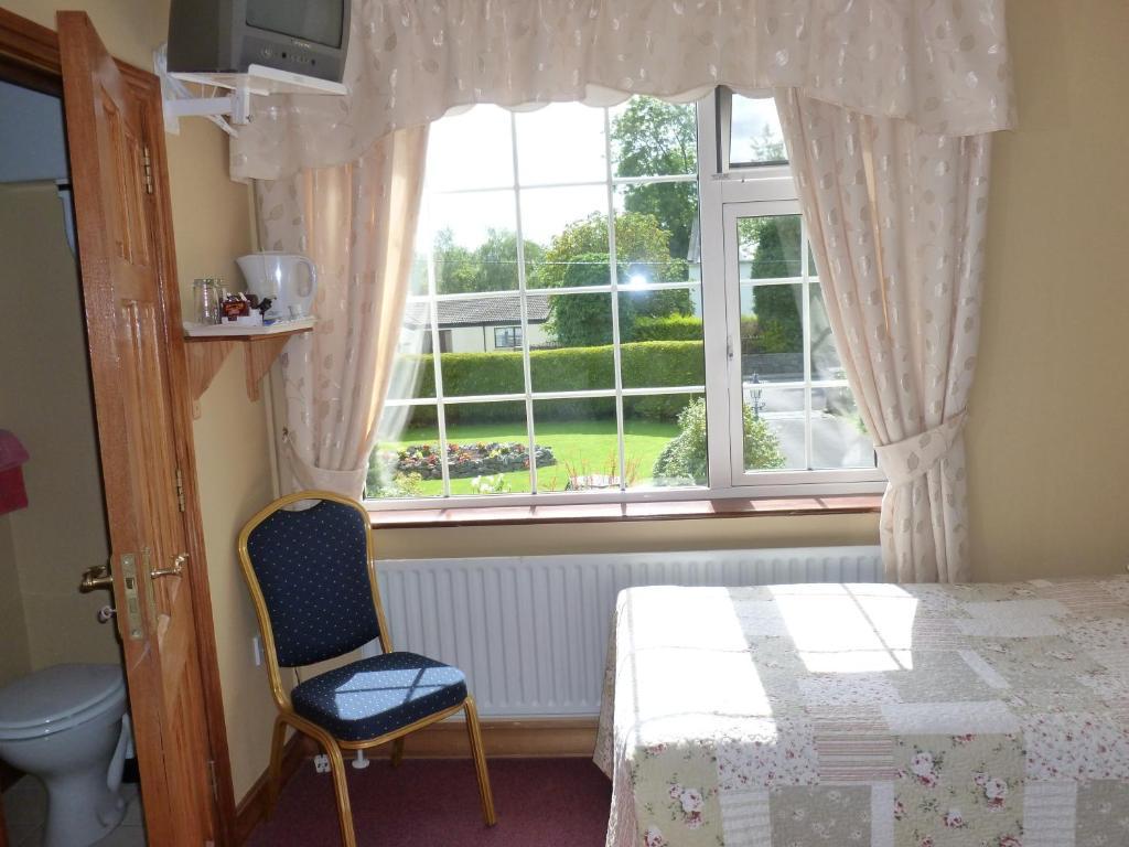 Riverwalk House B&B Oughterard Dış mekan fotoğraf