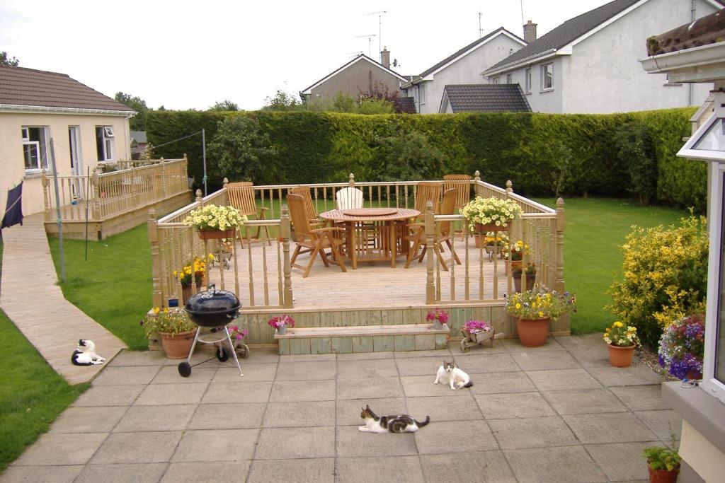 Riverwalk House B&B Oughterard Dış mekan fotoğraf