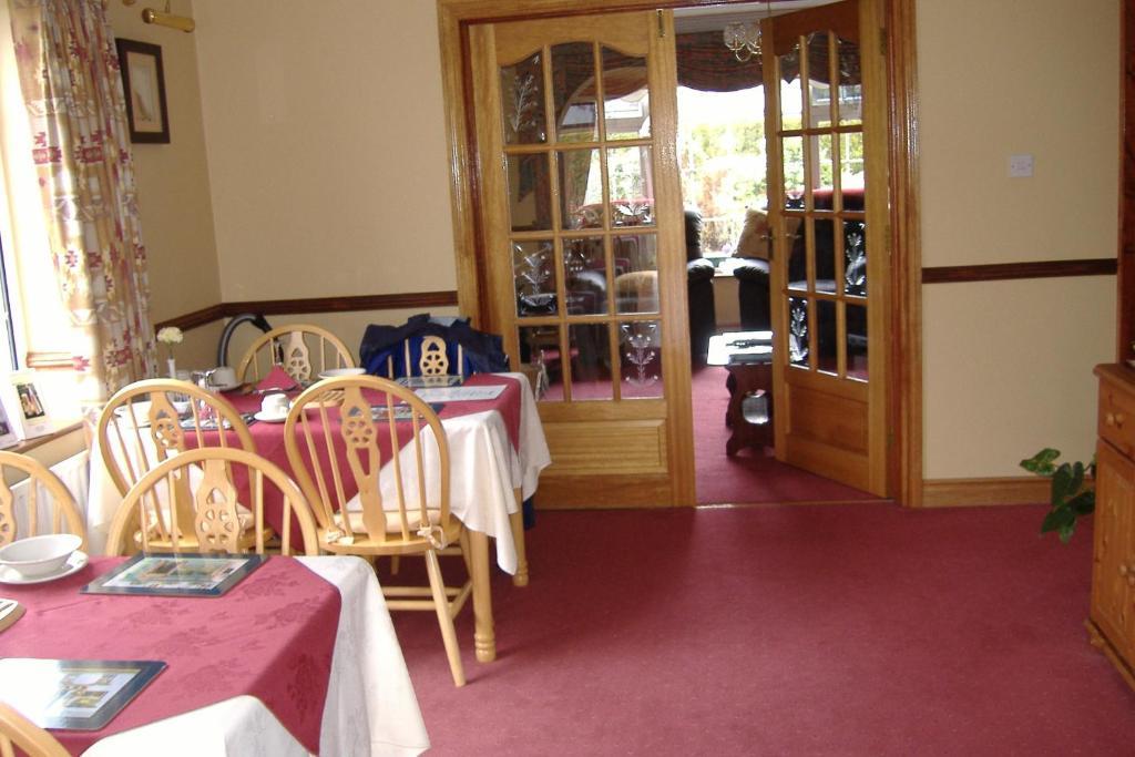 Riverwalk House B&B Oughterard Dış mekan fotoğraf